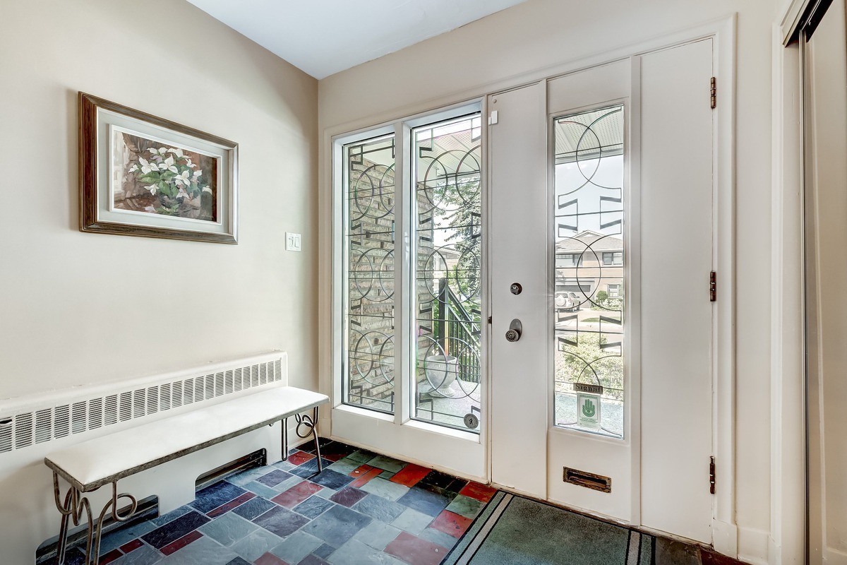 372 Av. Melbourne, Mont-Royal