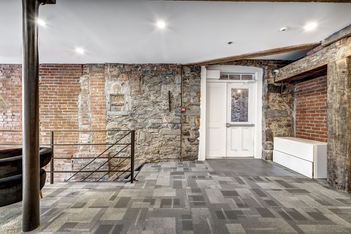 365 Place D'Youville, Montréal (Ville-Marie) 