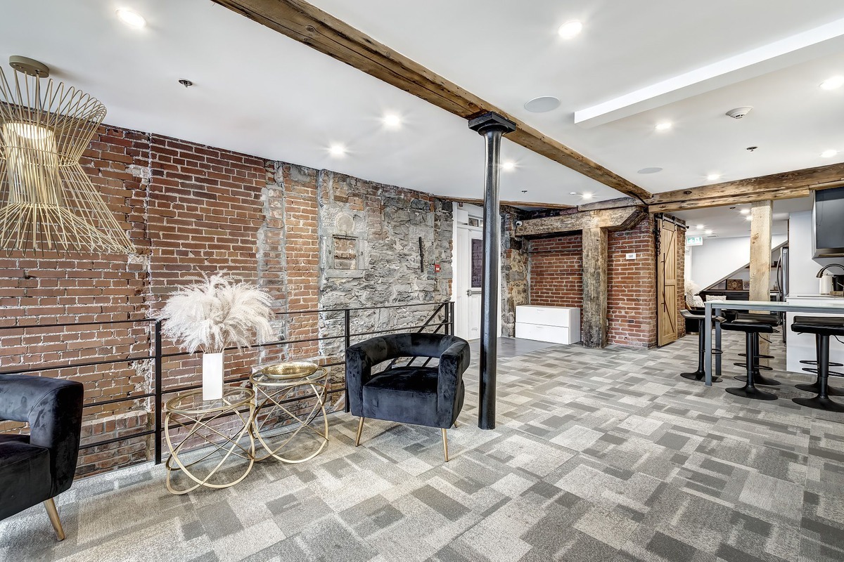 365 Place D'Youville, Montréal (Ville-Marie) 