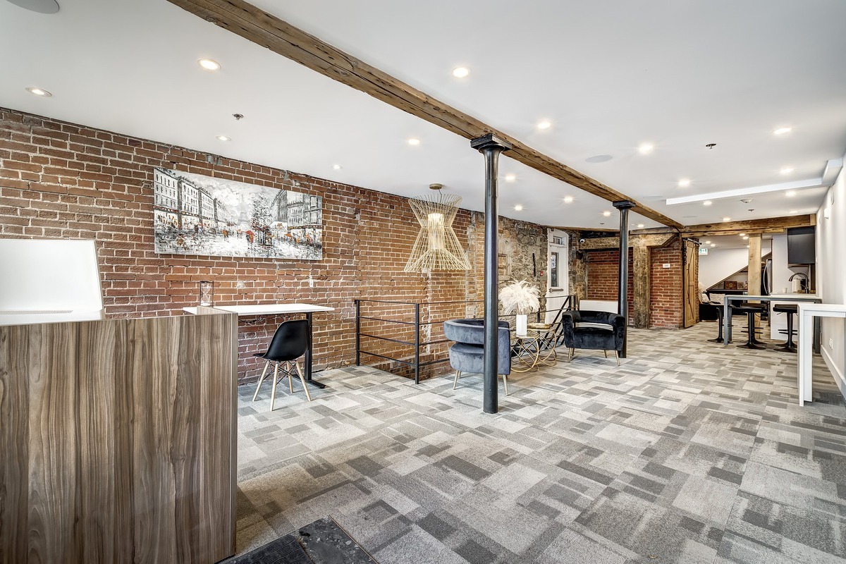 365 Place D'Youville, Montréal (Ville-Marie) 