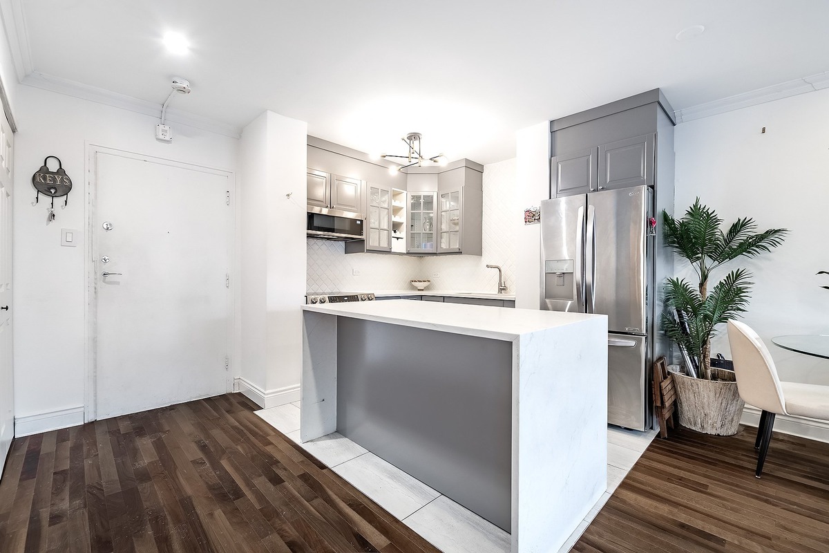 2450 Athlone Road, Apt. 509, Mount Royal (Montreal)