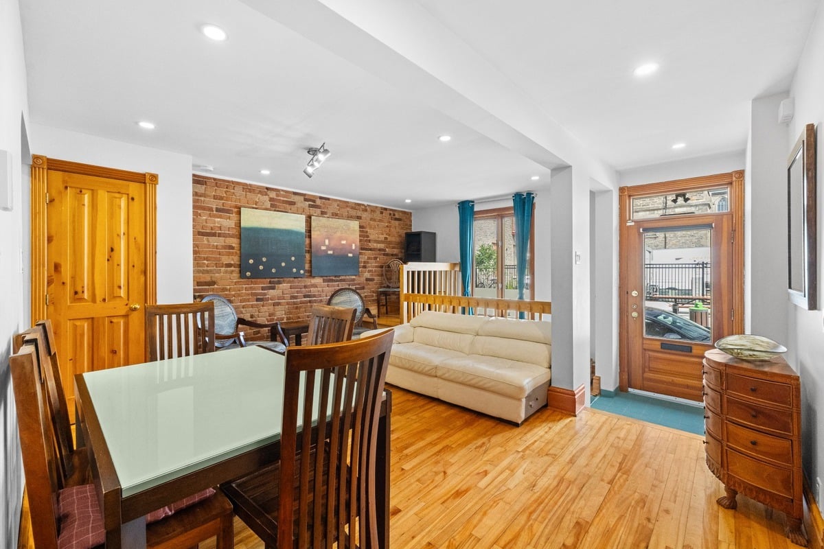 1331 Rue Ste-Rose, Montréal