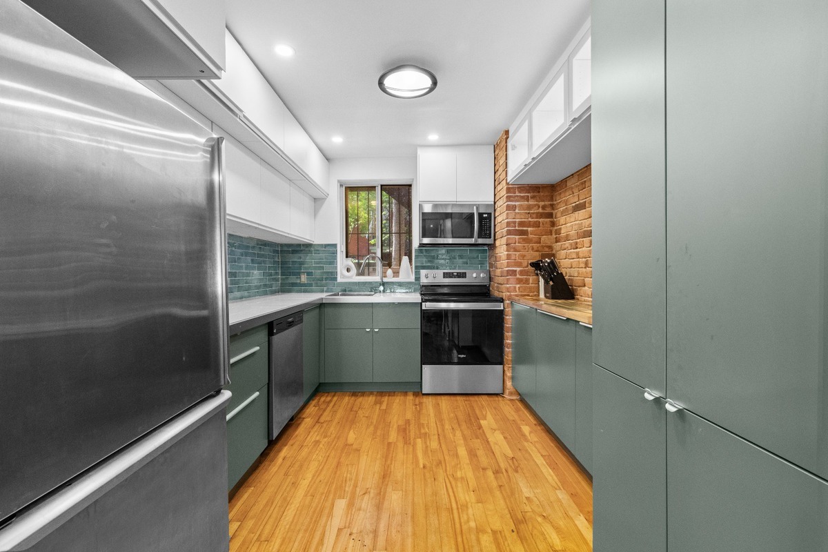 1331 Rue Ste-Rose, Montréal