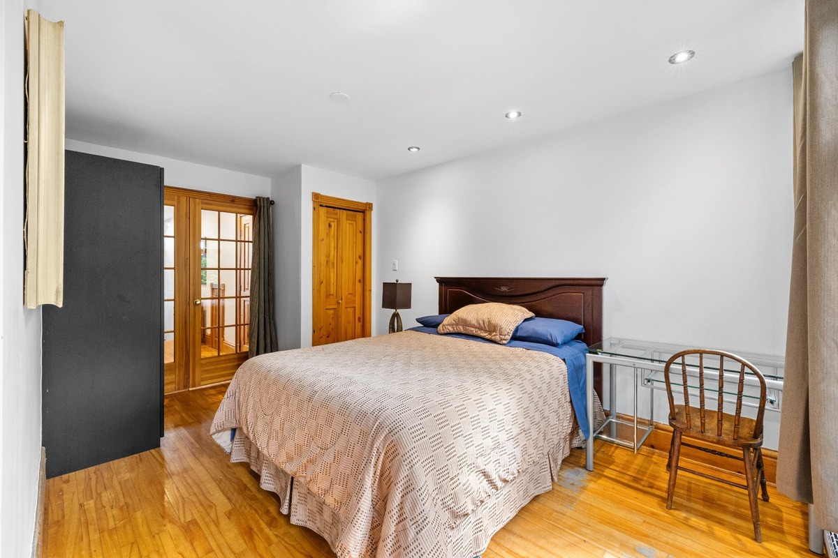 1331 Rue Ste-Rose, Montréal