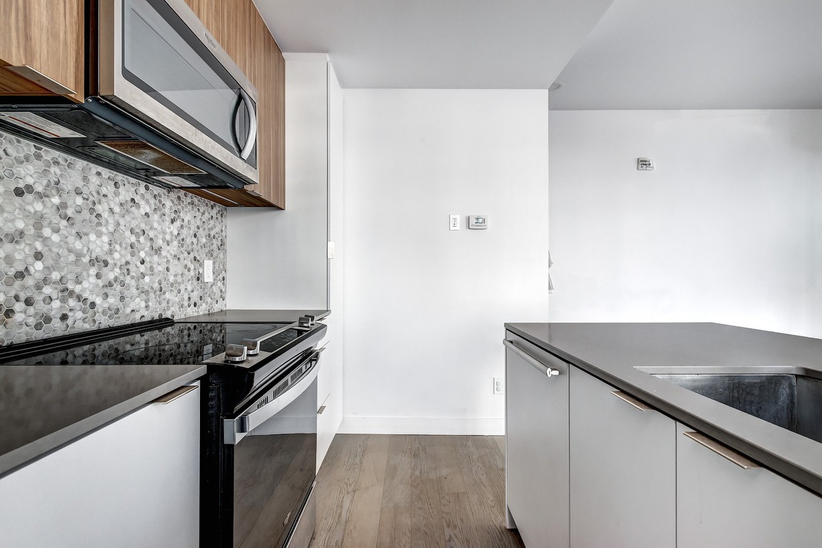 981 Rue Suzanne-Coallier, Montréal