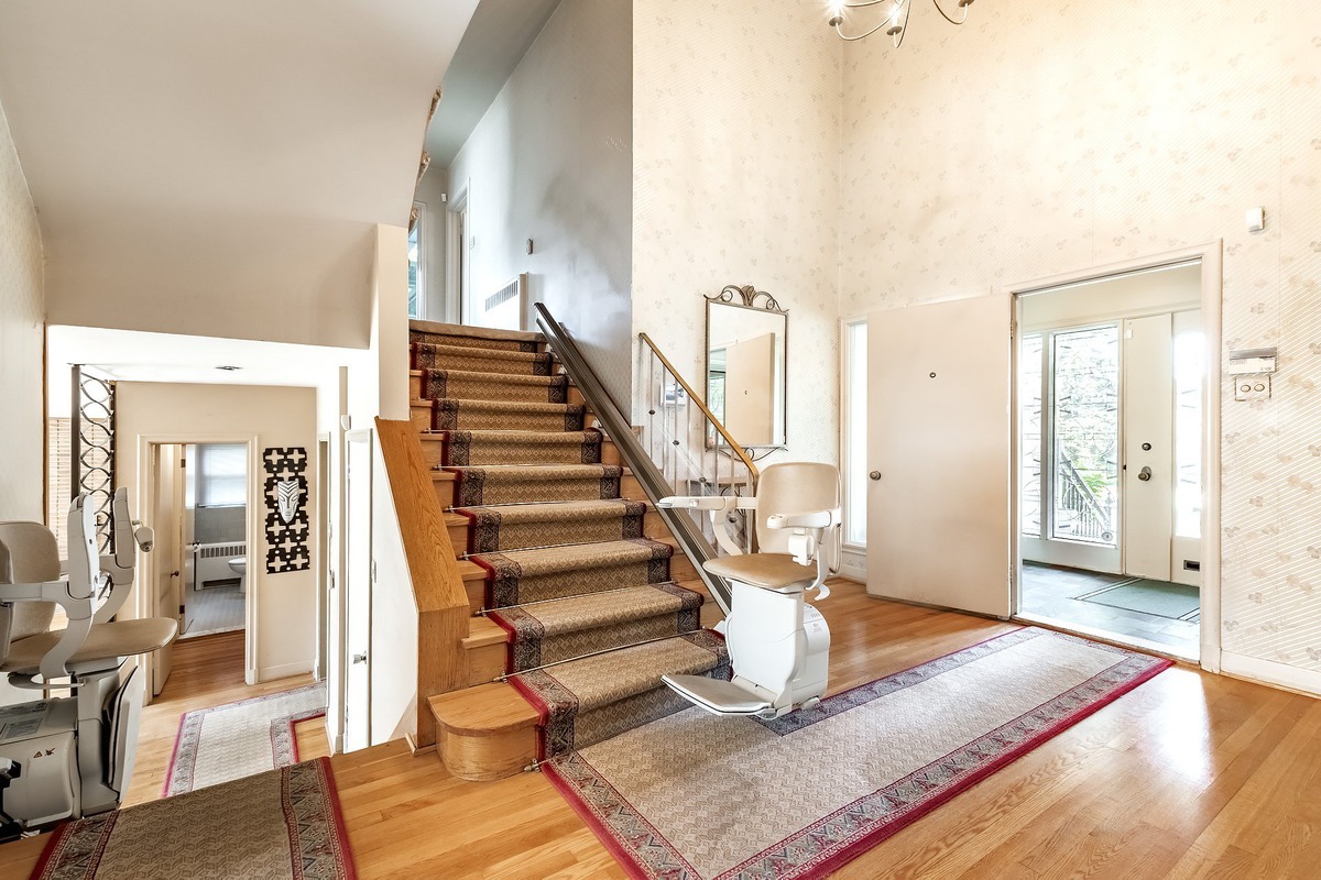 372 Av. Melbourne, Mont-Royal