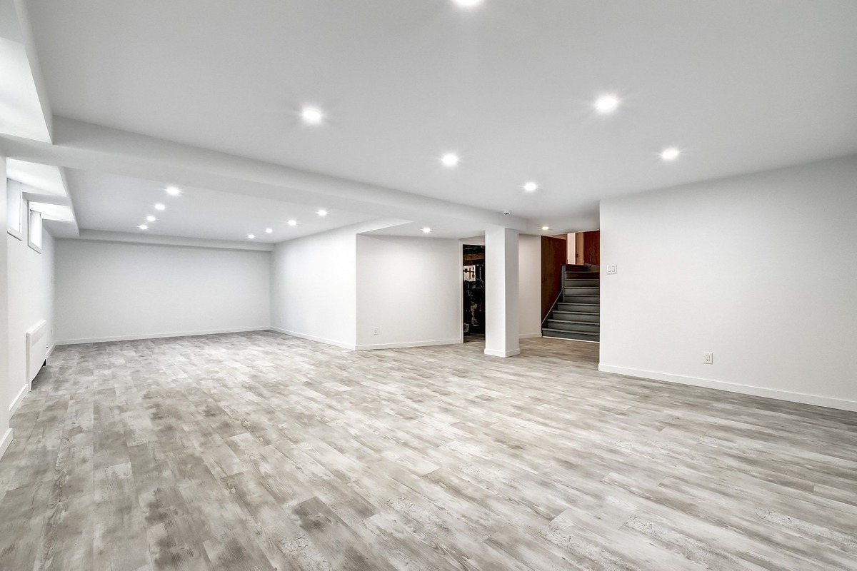 372 Av. Melbourne, Mont-Royal