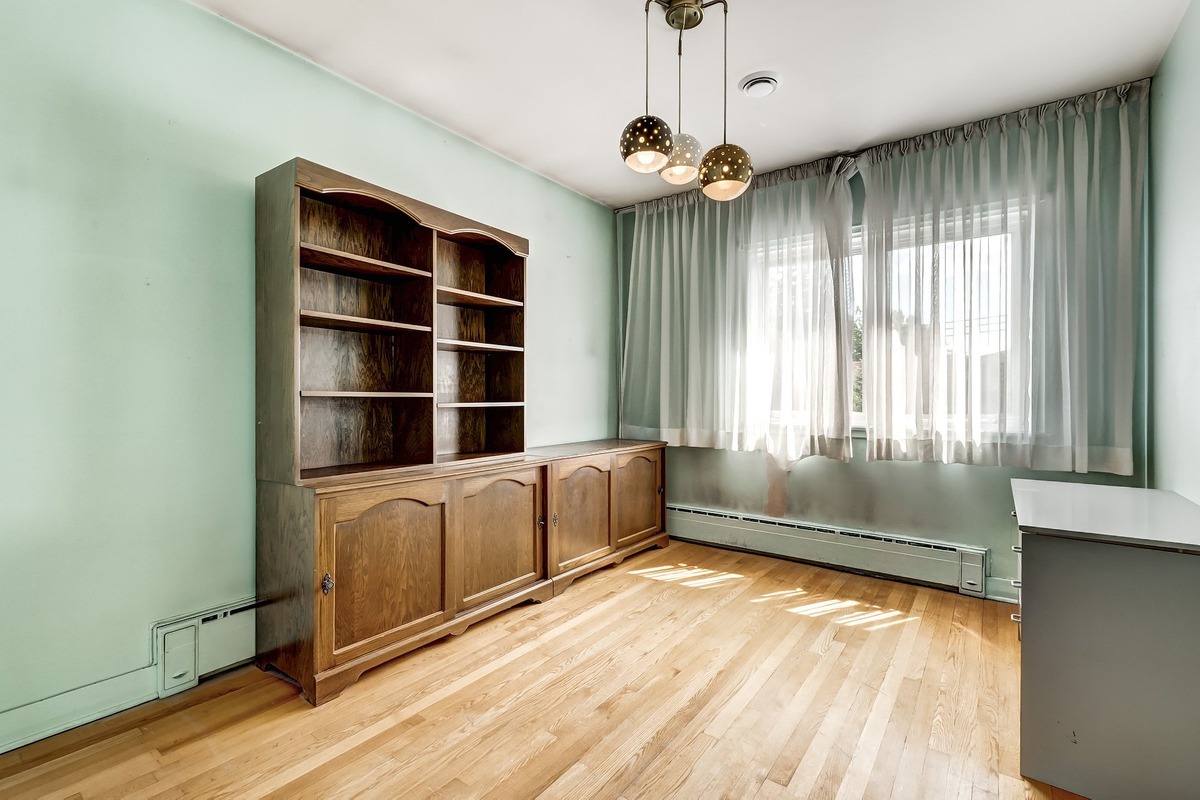 372 Av. Melbourne, Mont-Royal