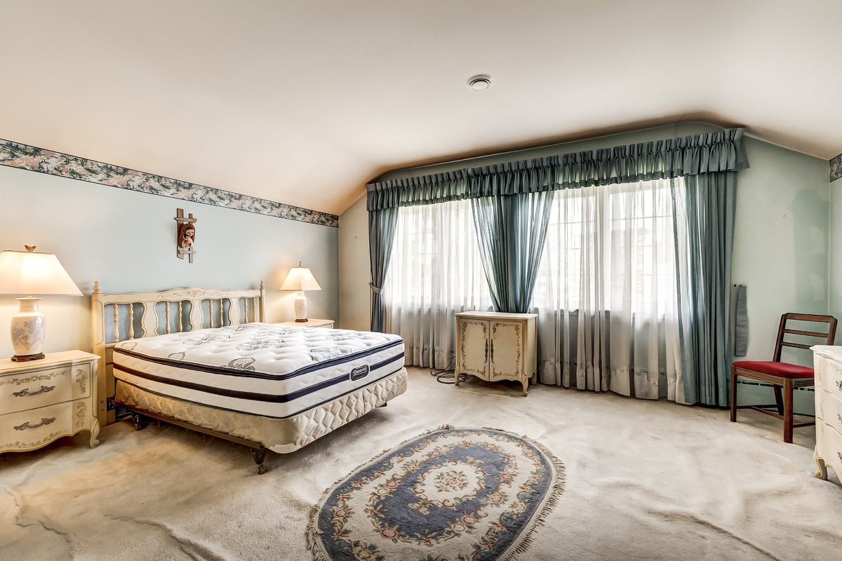 372 Av. Melbourne, Mont-Royal