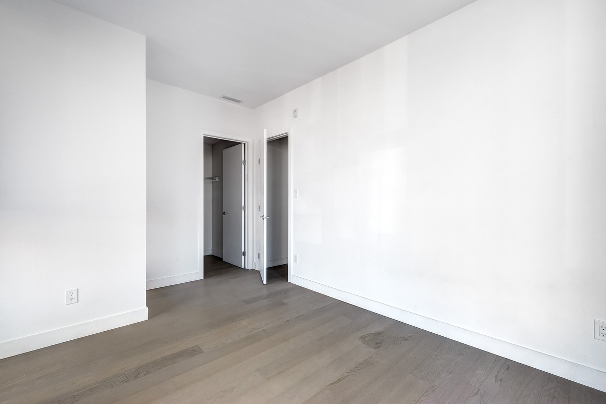 981 Rue Suzanne-Coallier, Montréal