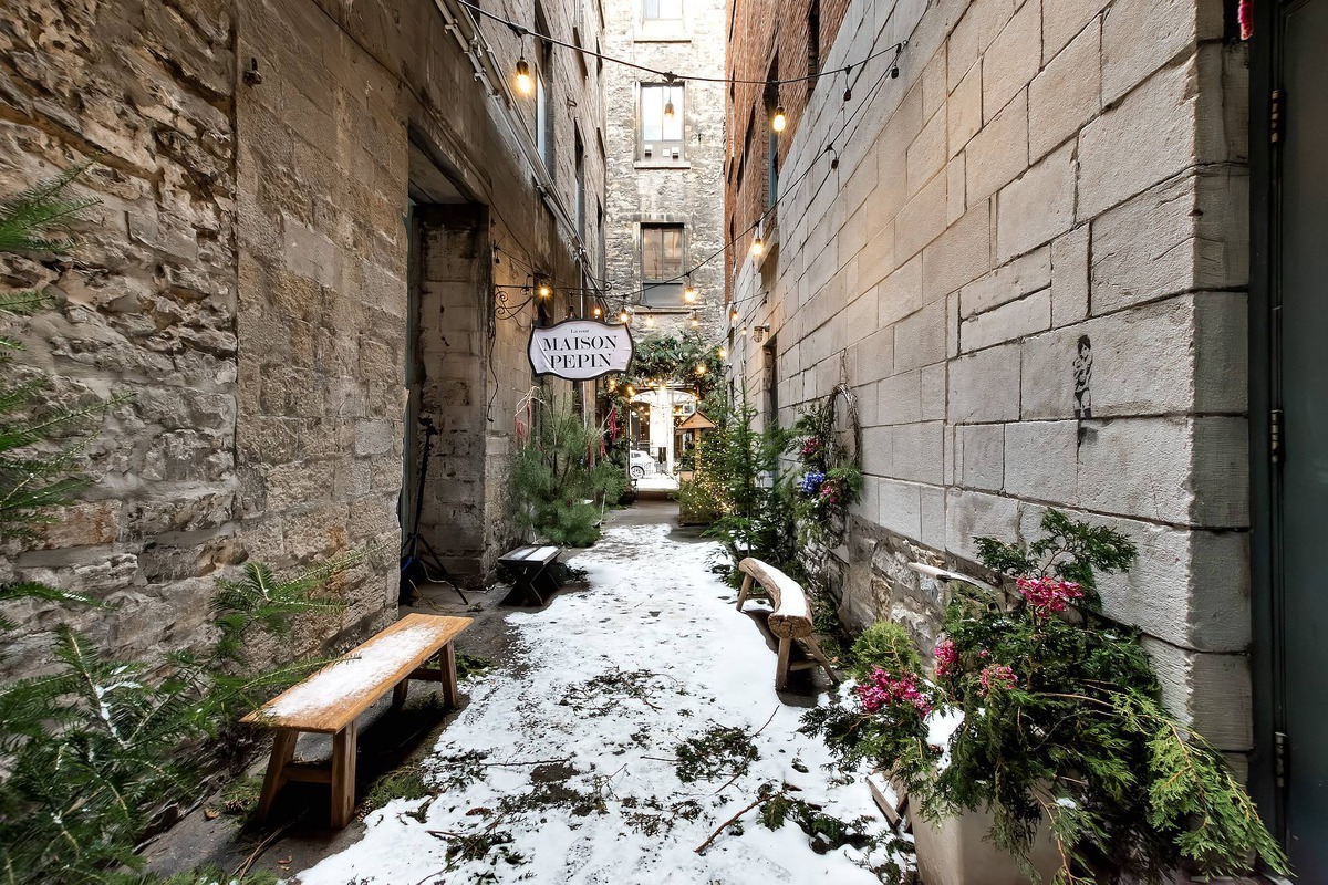 365 Place D'Youville, Montréal (Ville-Marie) 