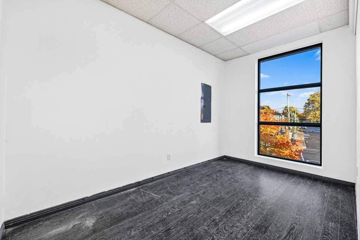 78 Av. Donegani, app. 201,Pointe-Claire