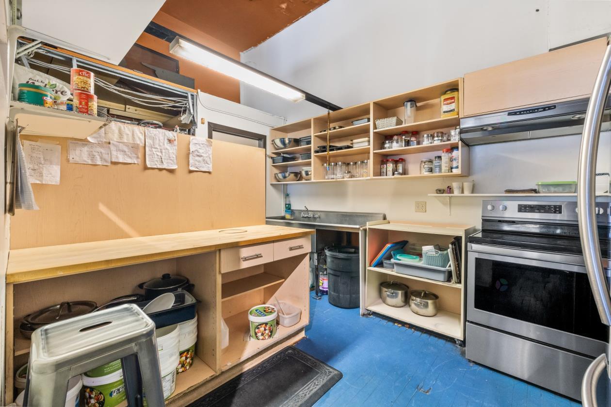 1227, Rue Atateken, local A, Montréal
