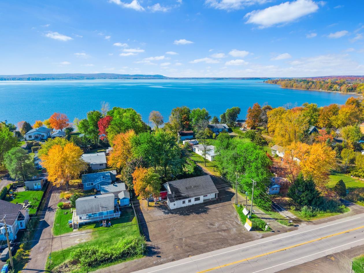 809, Route 344, Saint-Placide