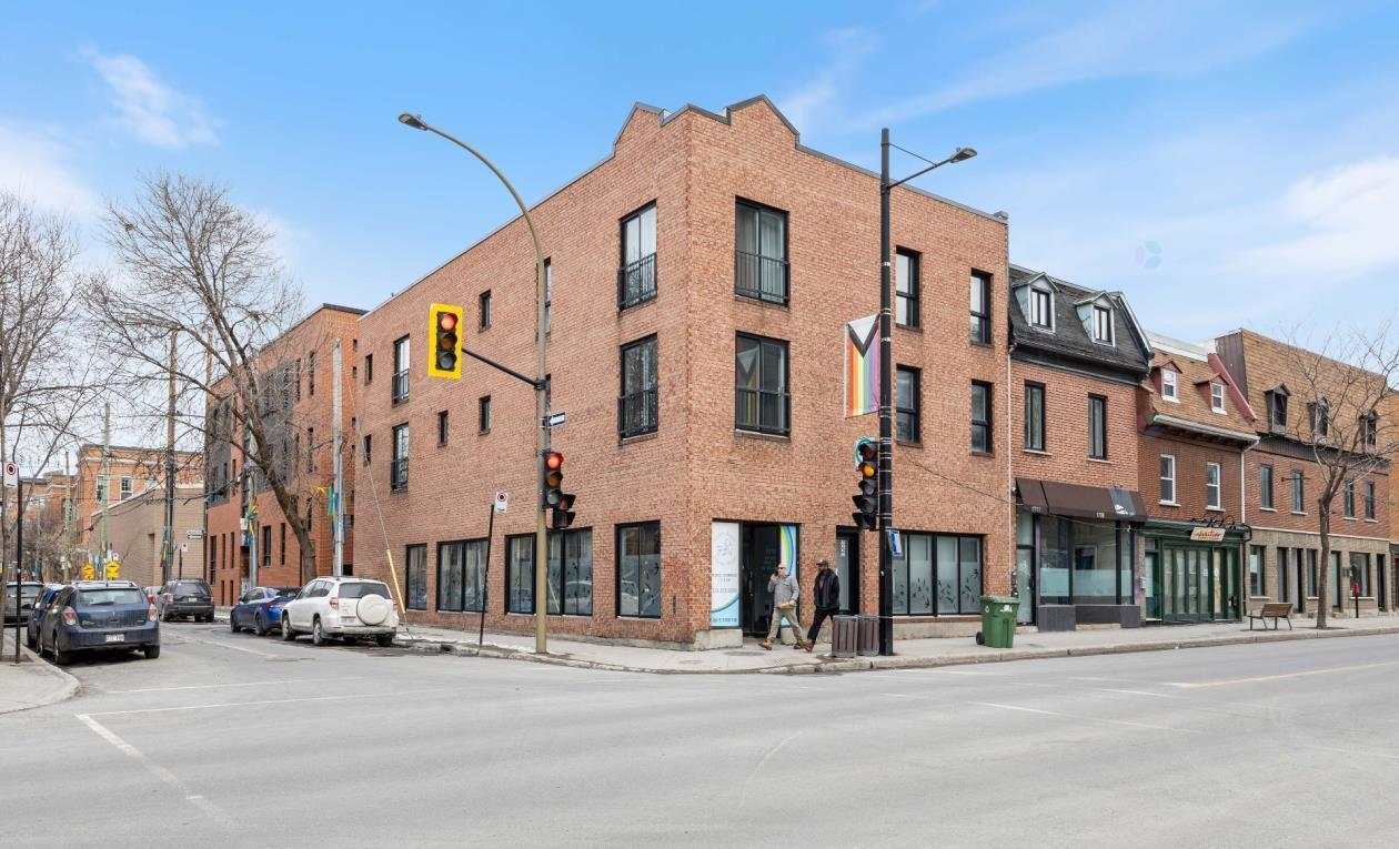 COMMERCIAL - 1709, Rue Atateken, Montréal